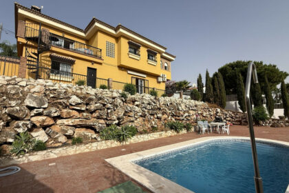 987076fcf3007b985bf917229035ee35 - 1