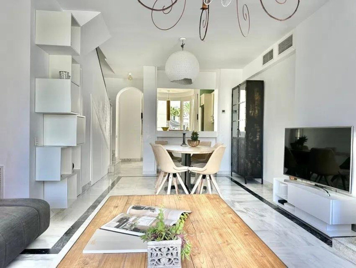 99eeae691997034ba66a2cd6f2c6c73c - 10