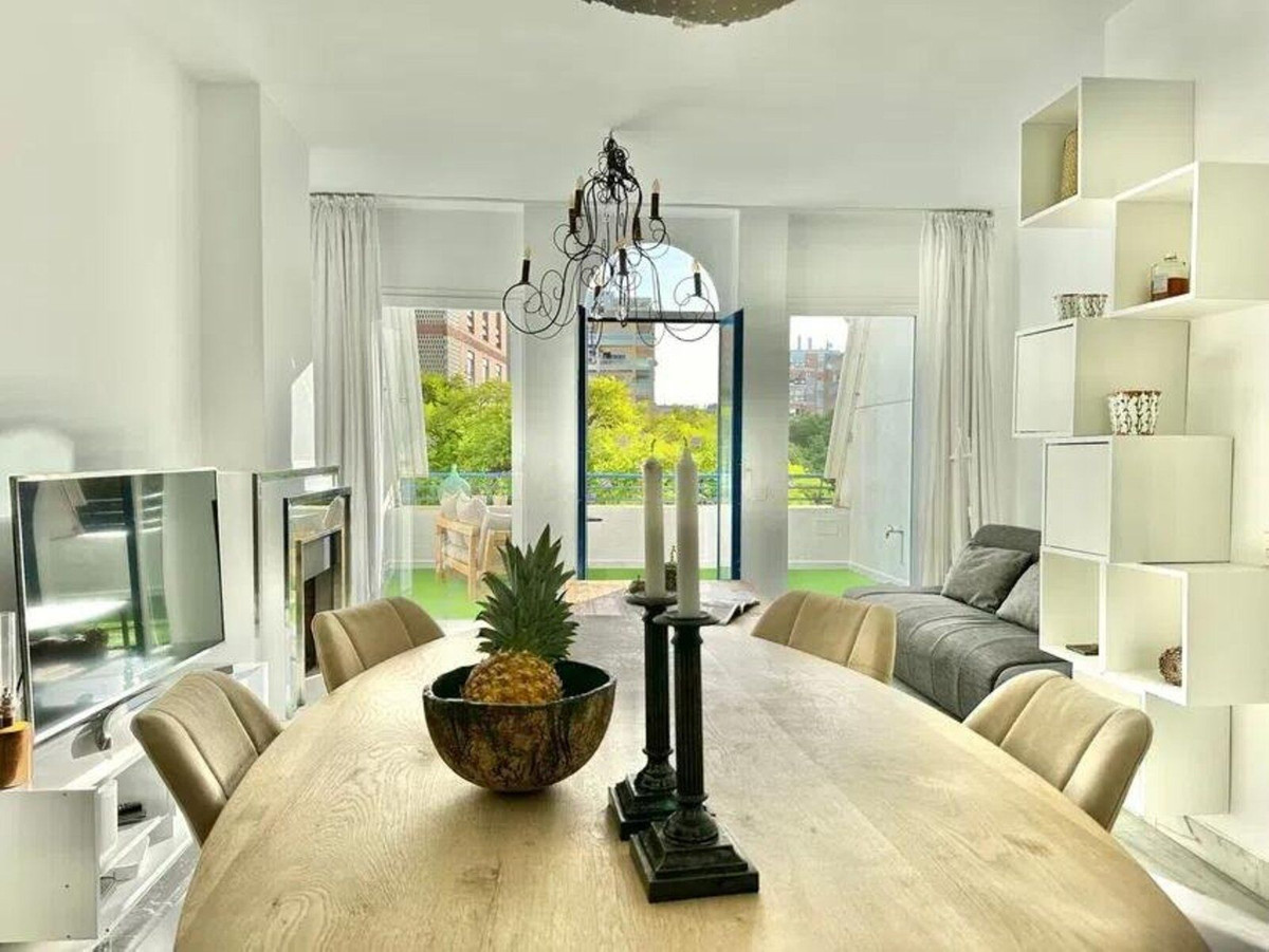 99eeae691997034ba66a2cd6f2c6c73c - 12