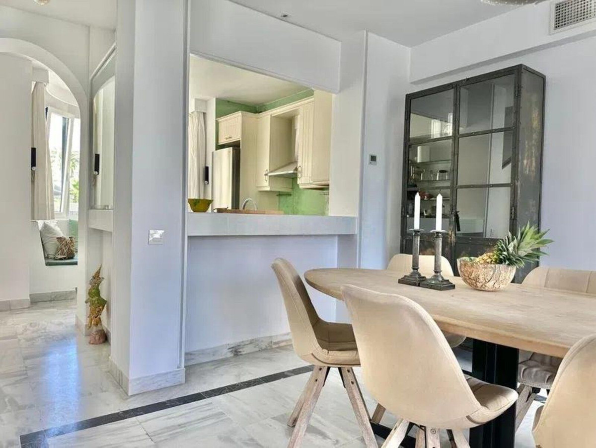 99eeae691997034ba66a2cd6f2c6c73c - 13