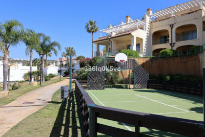 9aa458b9080f54de9f2bfb0858cf3cf7 - 19