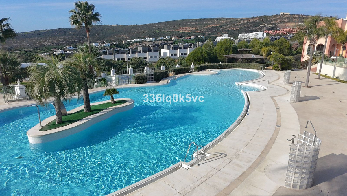 9aa458b9080f54de9f2bfb0858cf3cf7 - 2