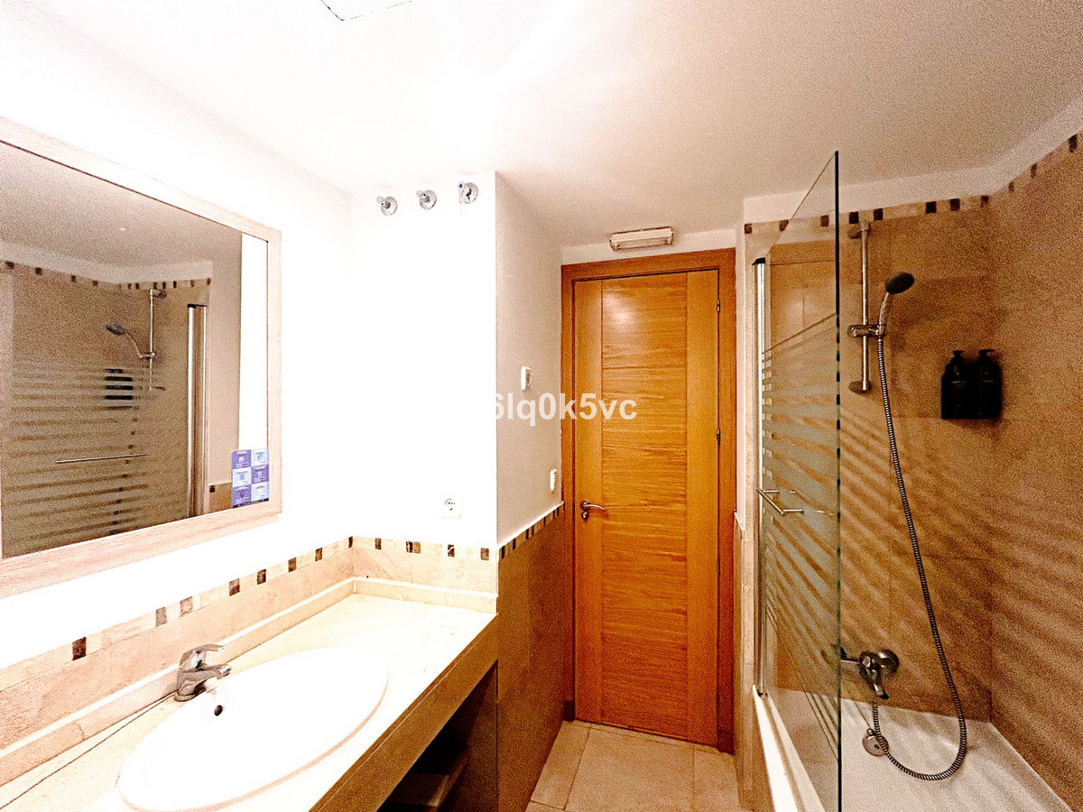 9aa458b9080f54de9f2bfb0858cf3cf7 - 9