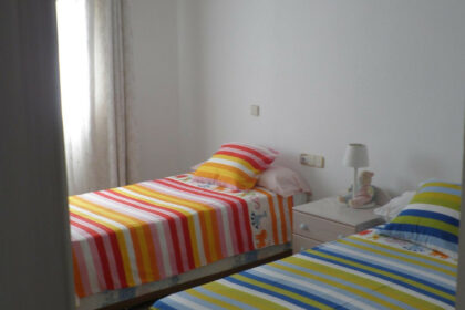 9b94b0edc75174a981731f0281f70f1f - 12