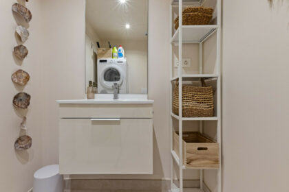 9b9e394861fa0a48387173622bdaea32 - 26