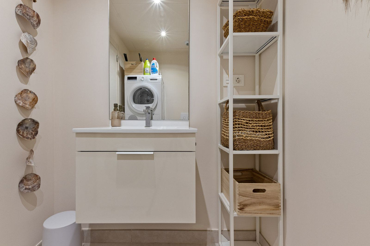 9b9e394861fa0a48387173622bdaea32 - 26