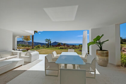 9c35bc22034cd21cf55d7787c7ed9161 - 10