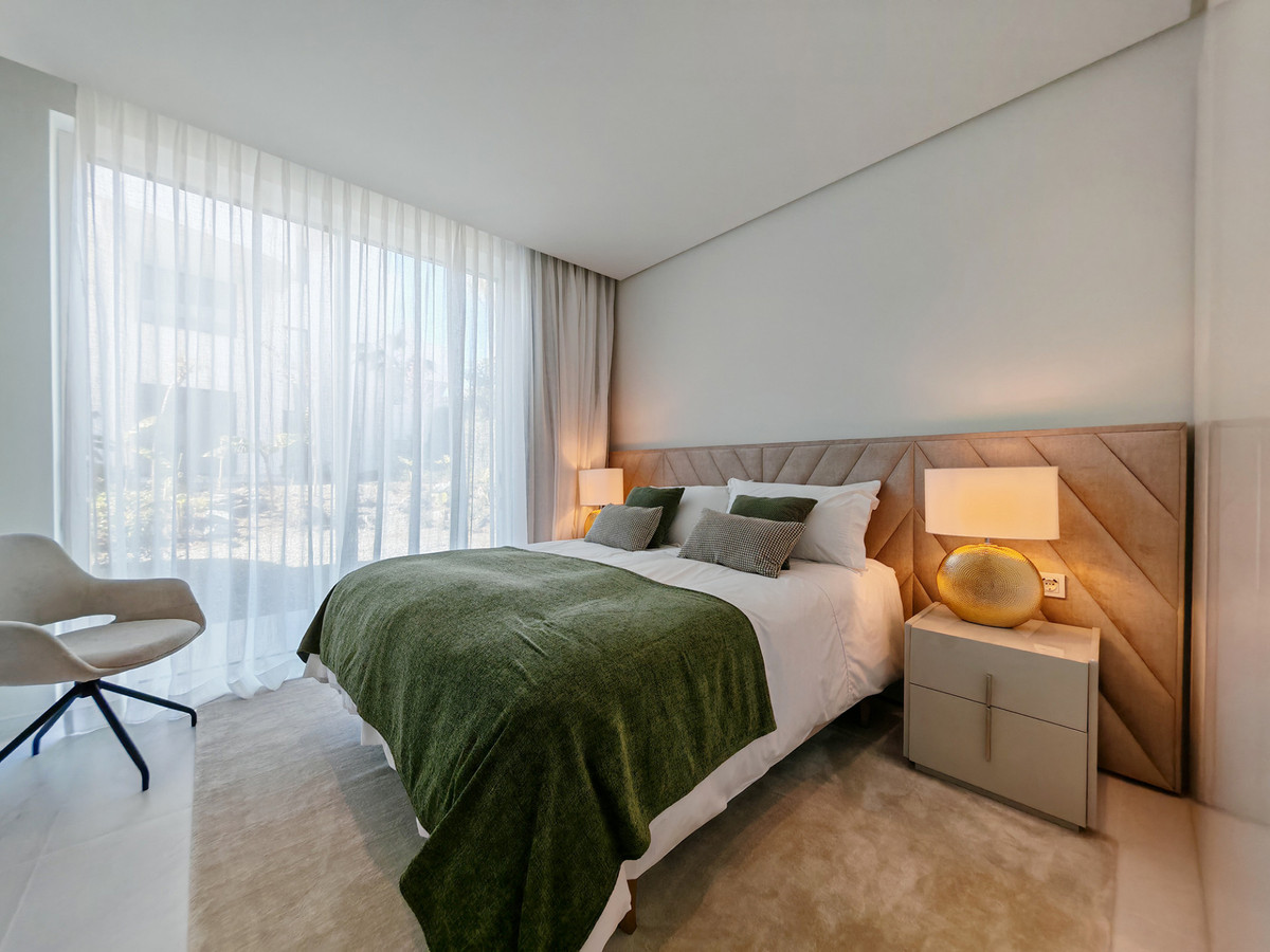 9c35bc22034cd21cf55d7787c7ed9161 - 16