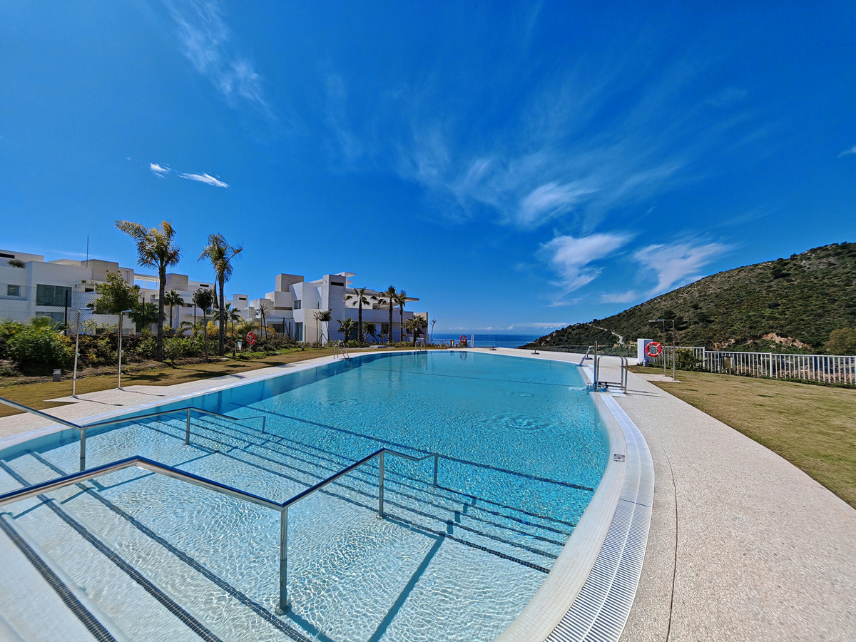 9c35bc22034cd21cf55d7787c7ed9161 - 2