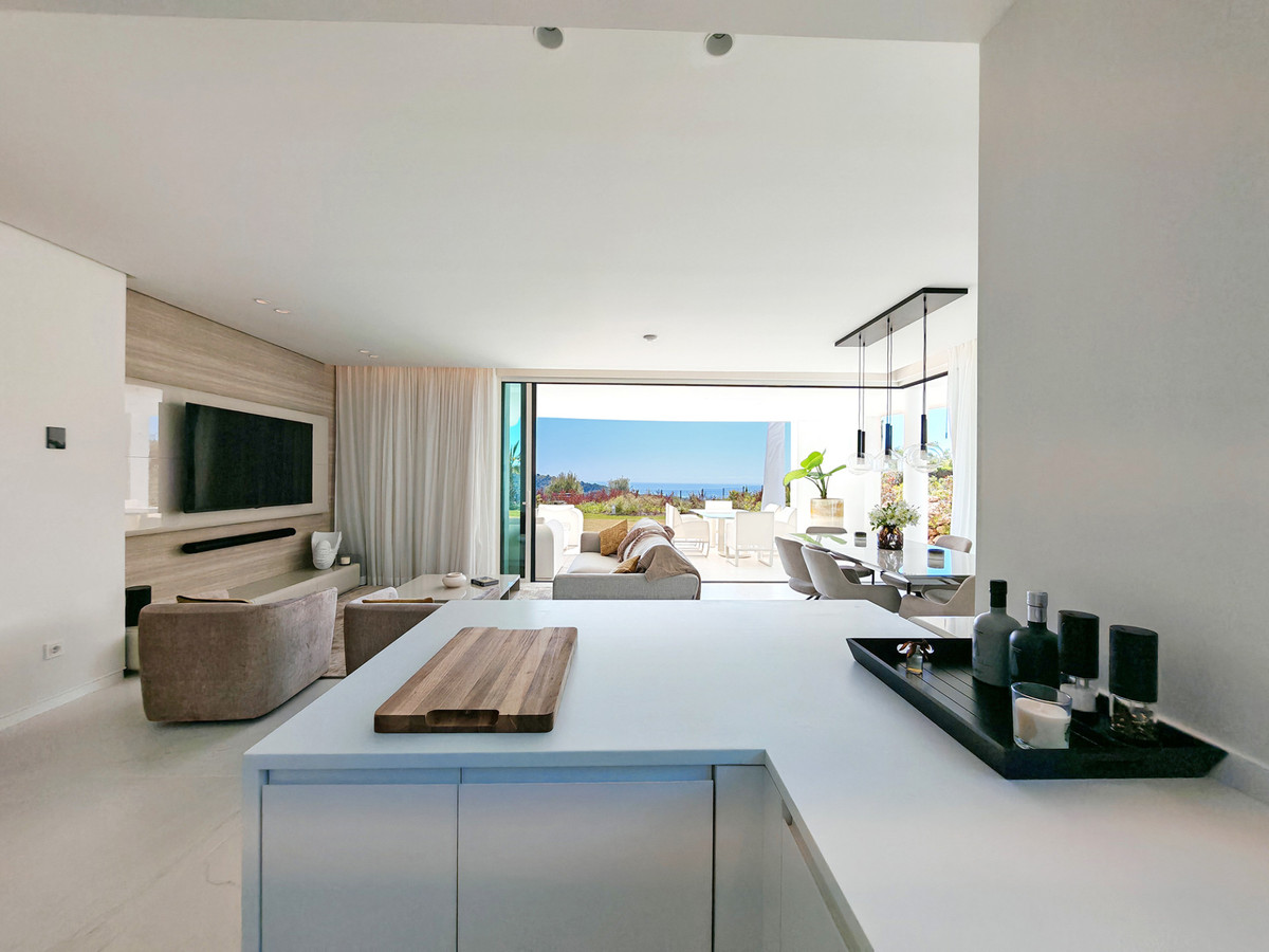 9c35bc22034cd21cf55d7787c7ed9161 - 3