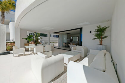 9c35bc22034cd21cf55d7787c7ed9161 - 9