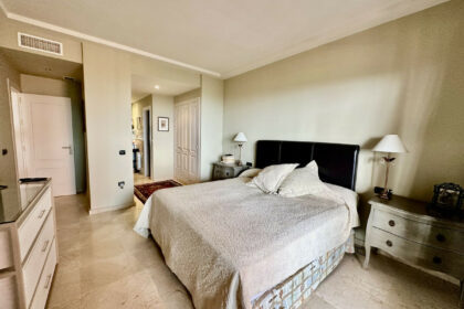 9c3e5c31368c334c8a83b90630dcdbd5 - 13