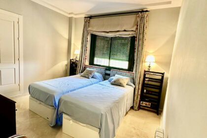 9c3e5c31368c334c8a83b90630dcdbd5 - 15