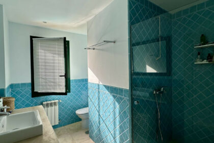 9c3e5c31368c334c8a83b90630dcdbd5 - 20