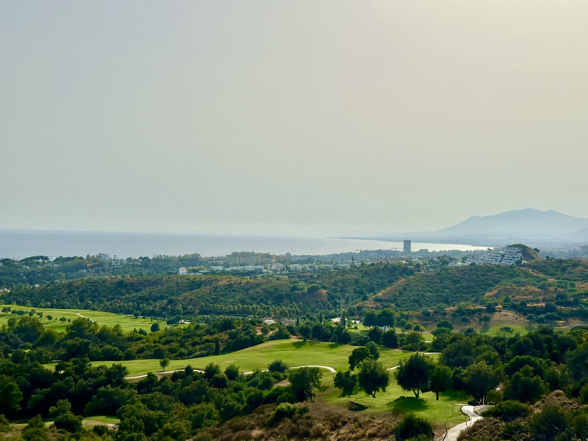 9c3e5c31368c334c8a83b90630dcdbd5 - 21