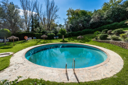 9d03dbdb7e64e8b1b0e968df8ba319d6 - 25