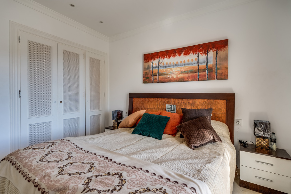 9d03dbdb7e64e8b1b0e968df8ba319d6 - 27