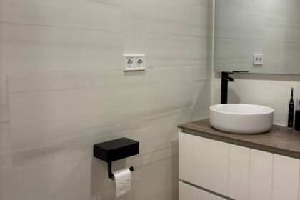 9d30c8af22e6b70d9a9e49e7c194e95d - 44