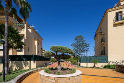 9d30c8af22e6b70d9a9e49e7c194e95d - 49