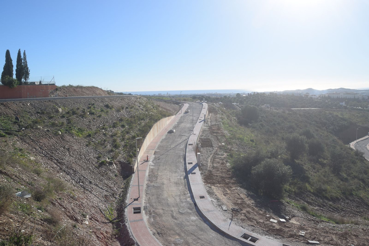 9dd3c16750e75e27b5e1d47dec97340c - 13