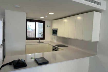 9f4a2e4703b3b21b3c884aafe7ed0841 - 2