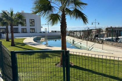 9f4a2e4703b3b21b3c884aafe7ed0841 - 20