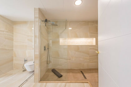 9f7398e699c3d127cc127c67dbeba403 - 10