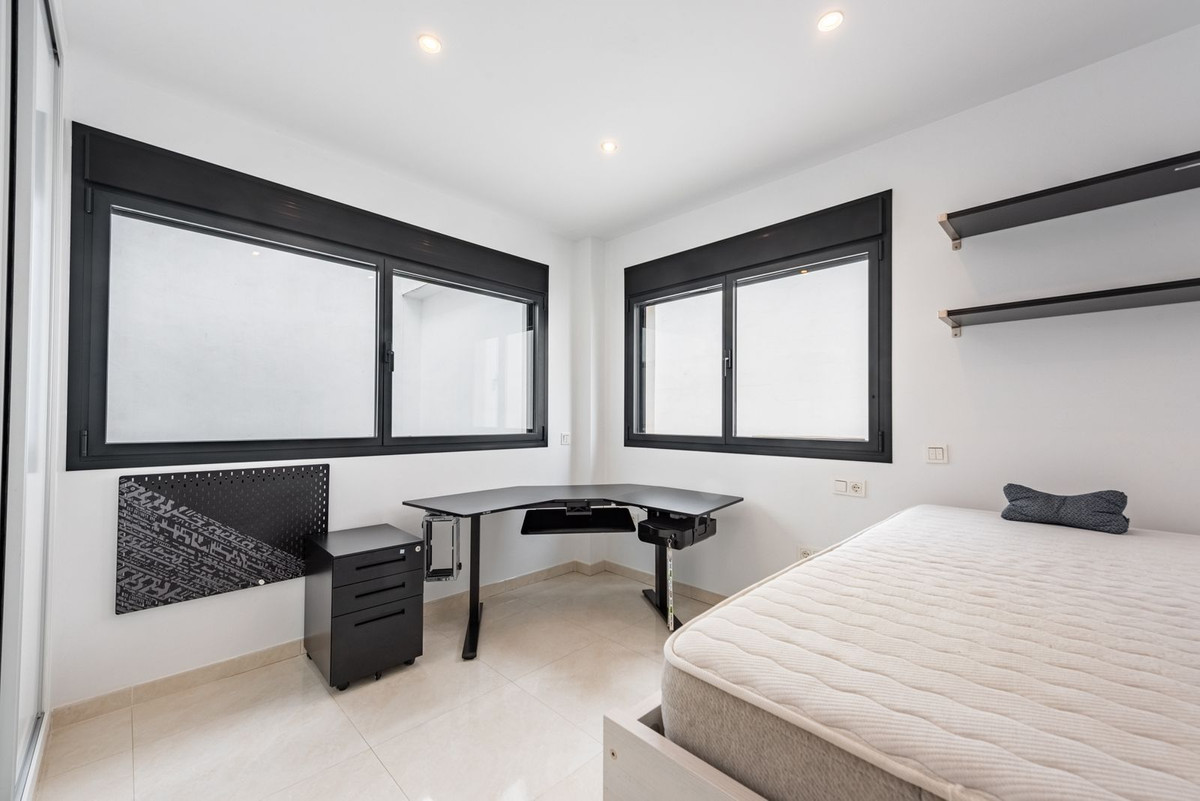 9f7398e699c3d127cc127c67dbeba403 - 14