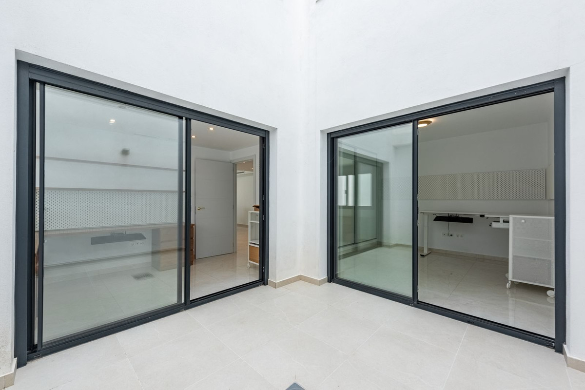 9f7398e699c3d127cc127c67dbeba403 - 17