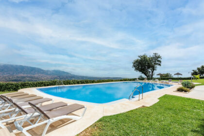 9f7398e699c3d127cc127c67dbeba403 - 31