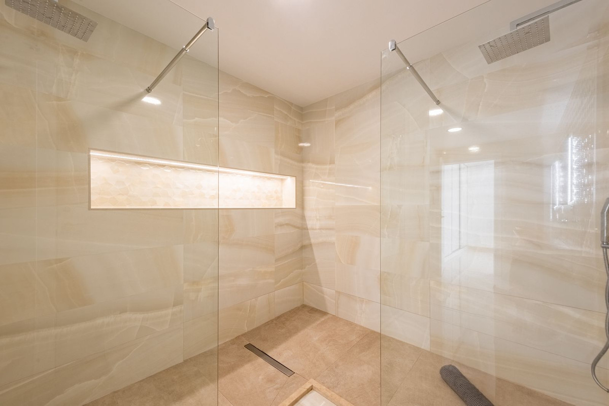 9f7398e699c3d127cc127c67dbeba403 - 9