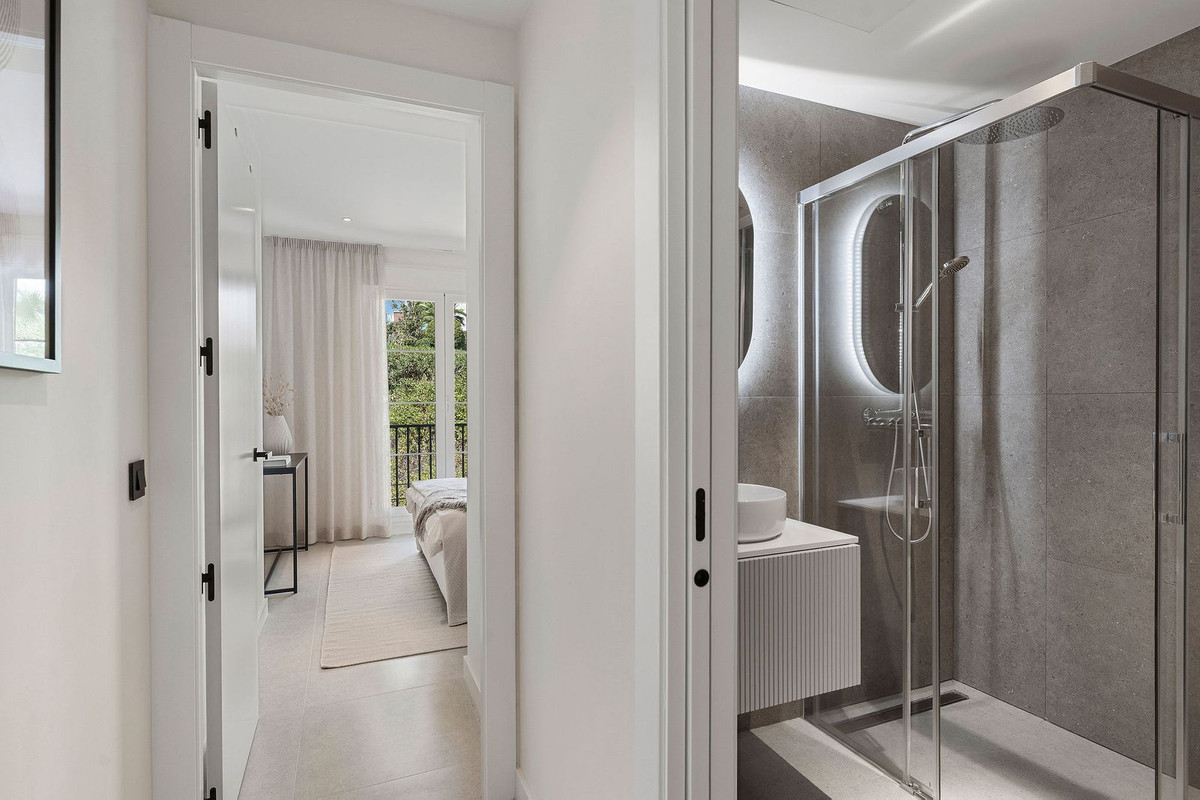 9f7a766d7d93199e3005c337acfaf720 - 27