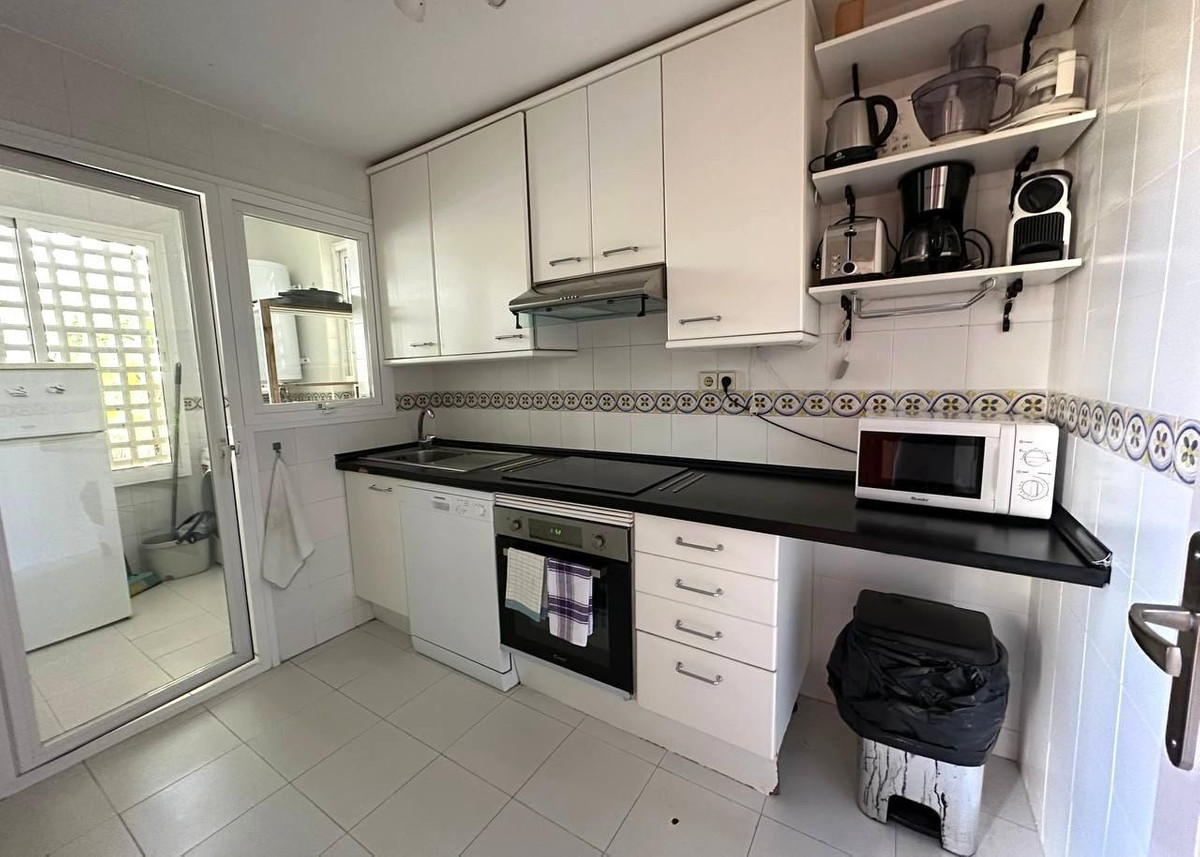 9f8865cbe5b1acec5b27959d52f92094 - 11