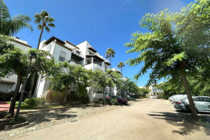 9f8865cbe5b1acec5b27959d52f92094 - 12