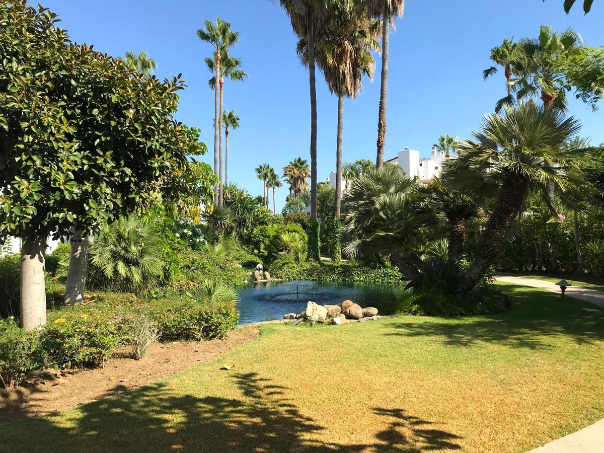 9f8865cbe5b1acec5b27959d52f92094 - 14