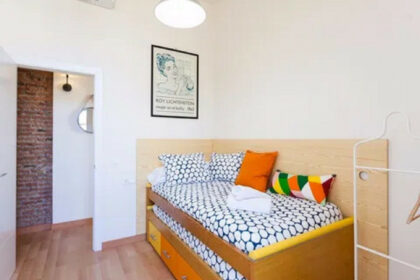 9f9e7cc21a8324b6adf17448566a9f87 - 5