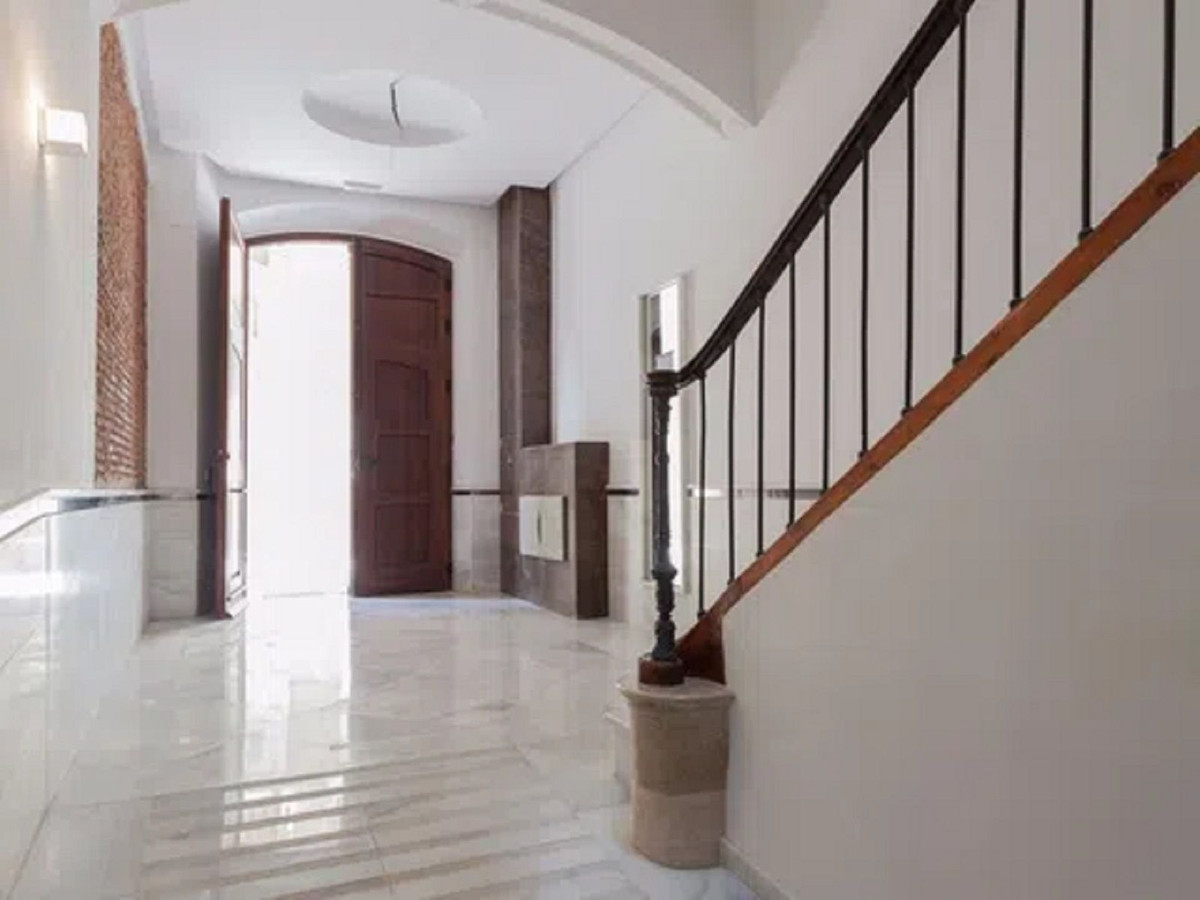 9f9e7cc21a8324b6adf17448566a9f87 - 8