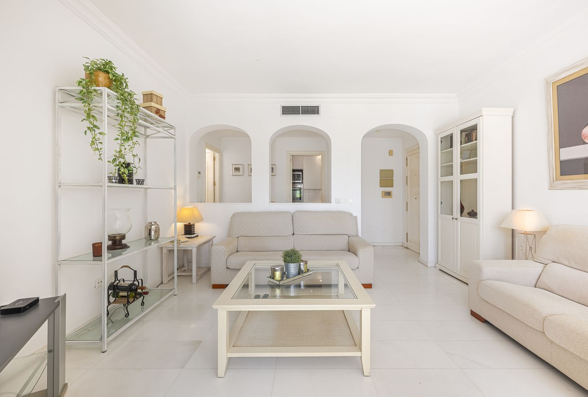 9fee75a0ab6228b7ed305e7923d14d1e - 12