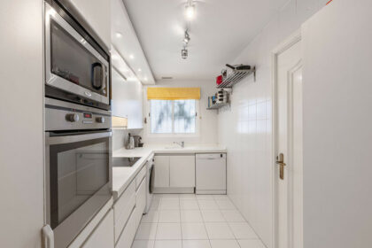 9fee75a0ab6228b7ed305e7923d14d1e - 15