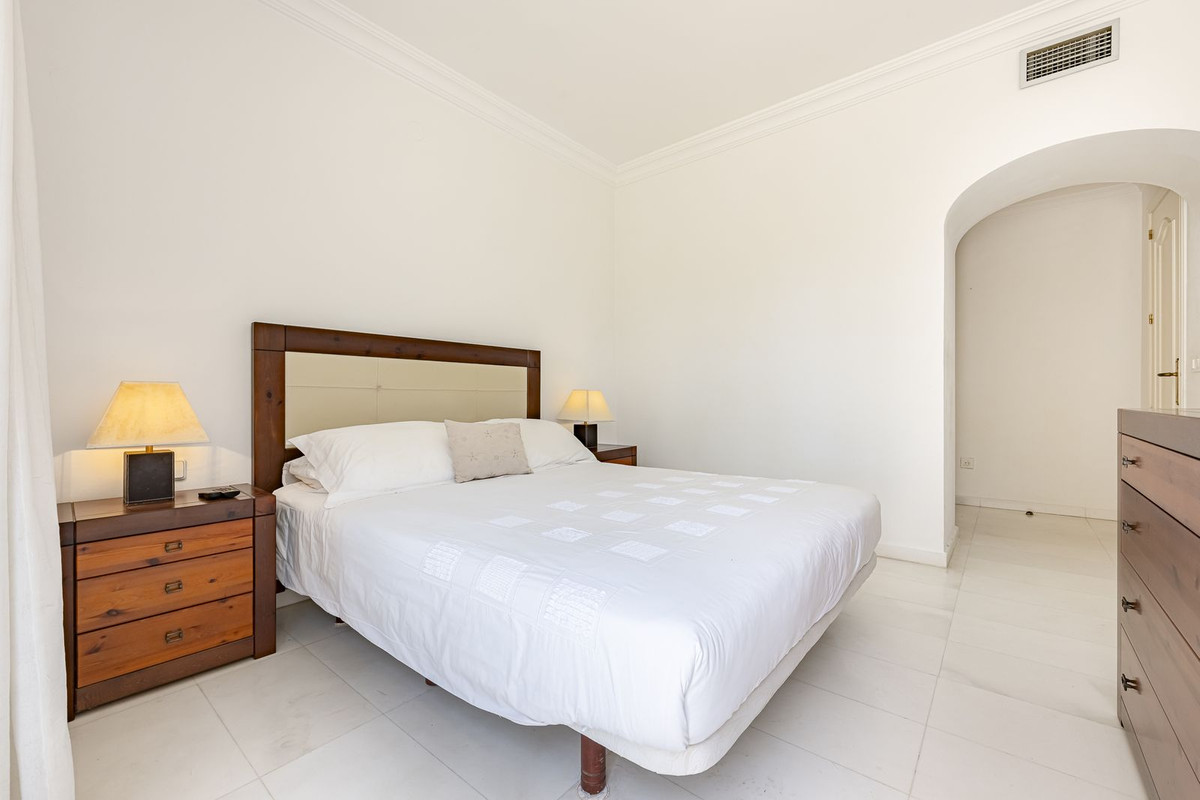 9fee75a0ab6228b7ed305e7923d14d1e - 22