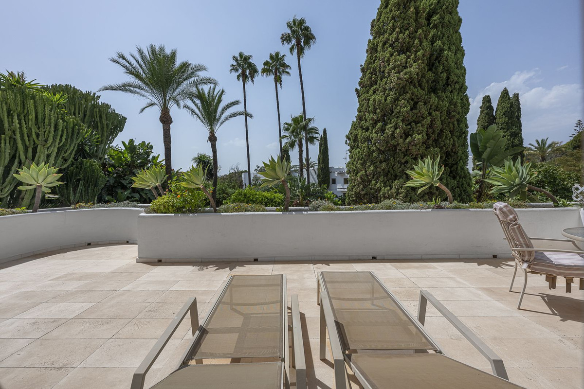 9fee75a0ab6228b7ed305e7923d14d1e - 28