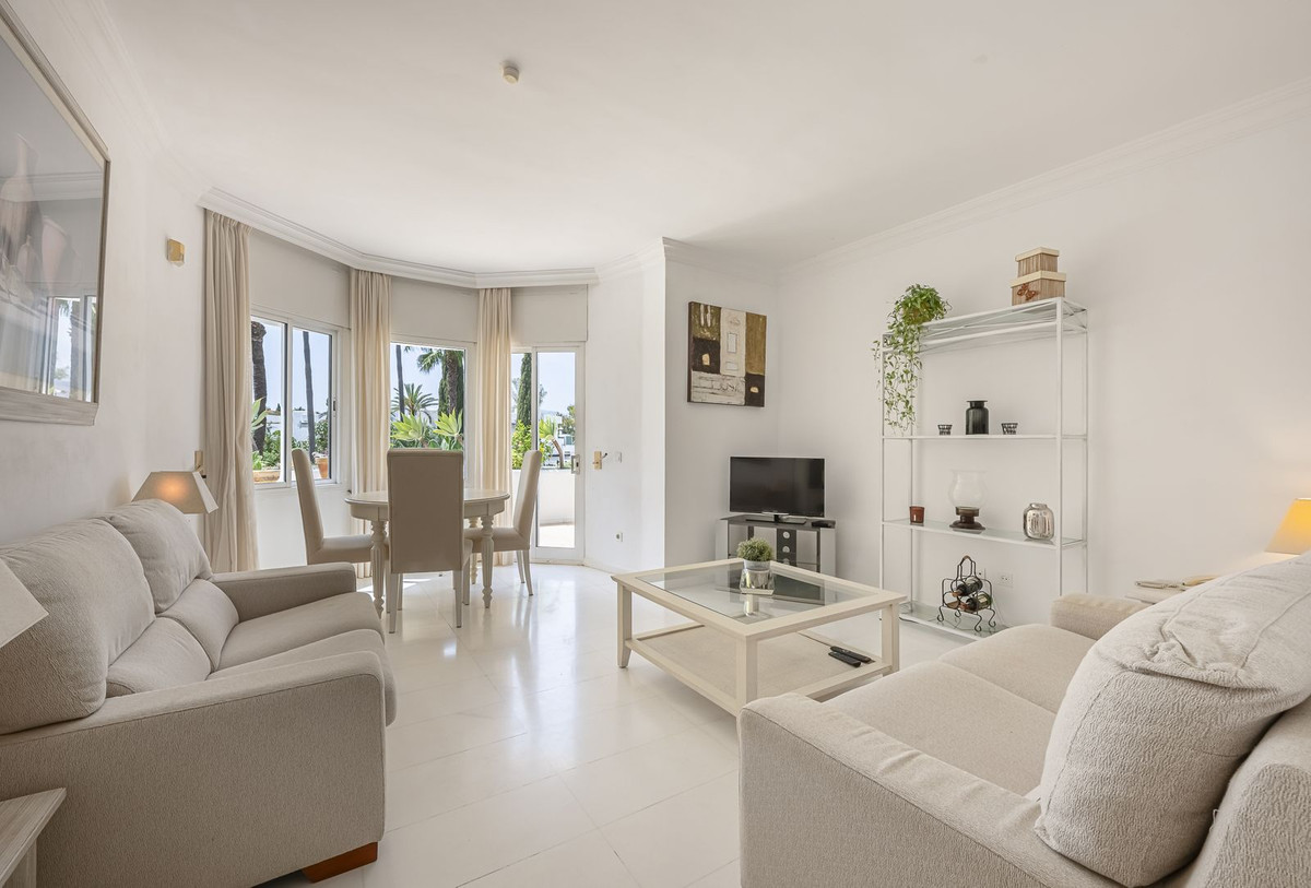 9fee75a0ab6228b7ed305e7923d14d1e - 3