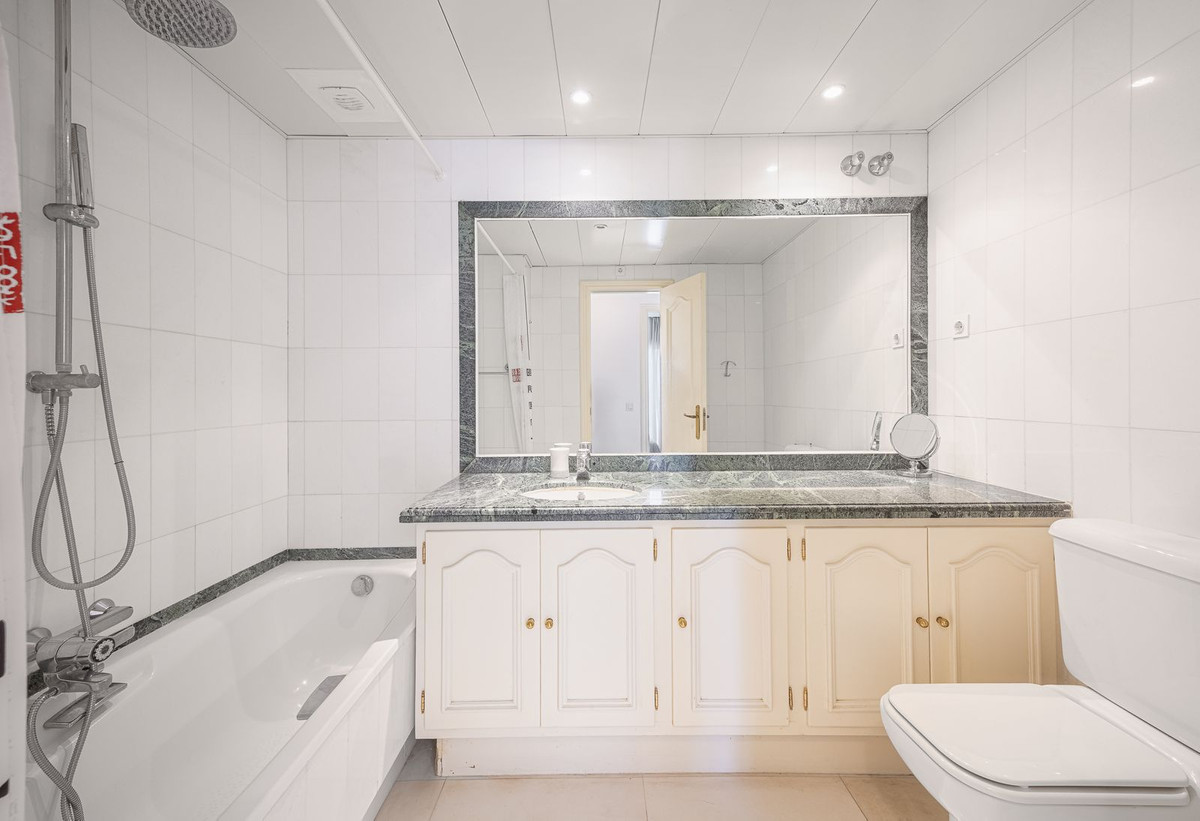 9fee75a0ab6228b7ed305e7923d14d1e - 32