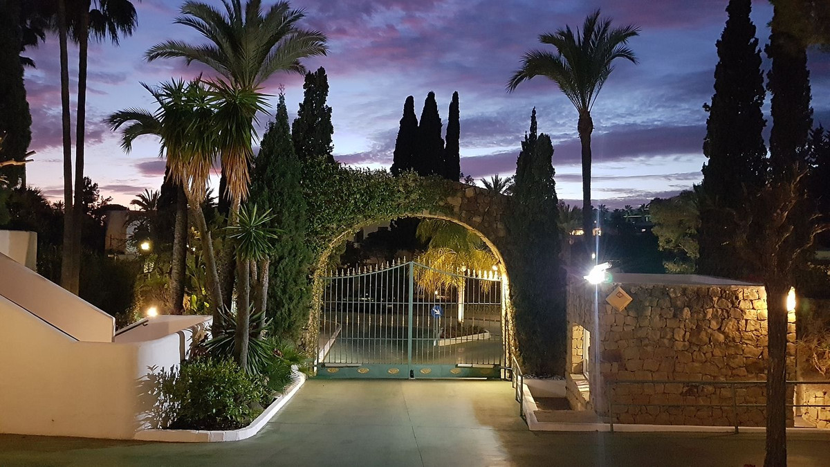 9fee75a0ab6228b7ed305e7923d14d1e - 36