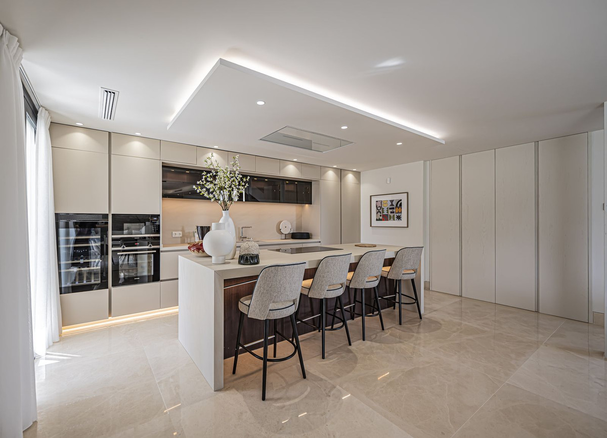 9feff8f8a63df36b72728179439dcb4d - 10