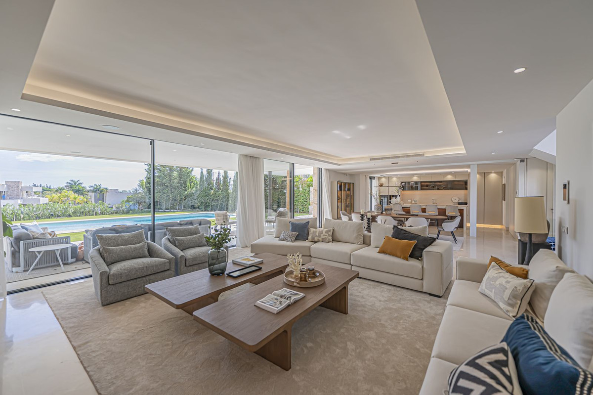 9feff8f8a63df36b72728179439dcb4d - 11