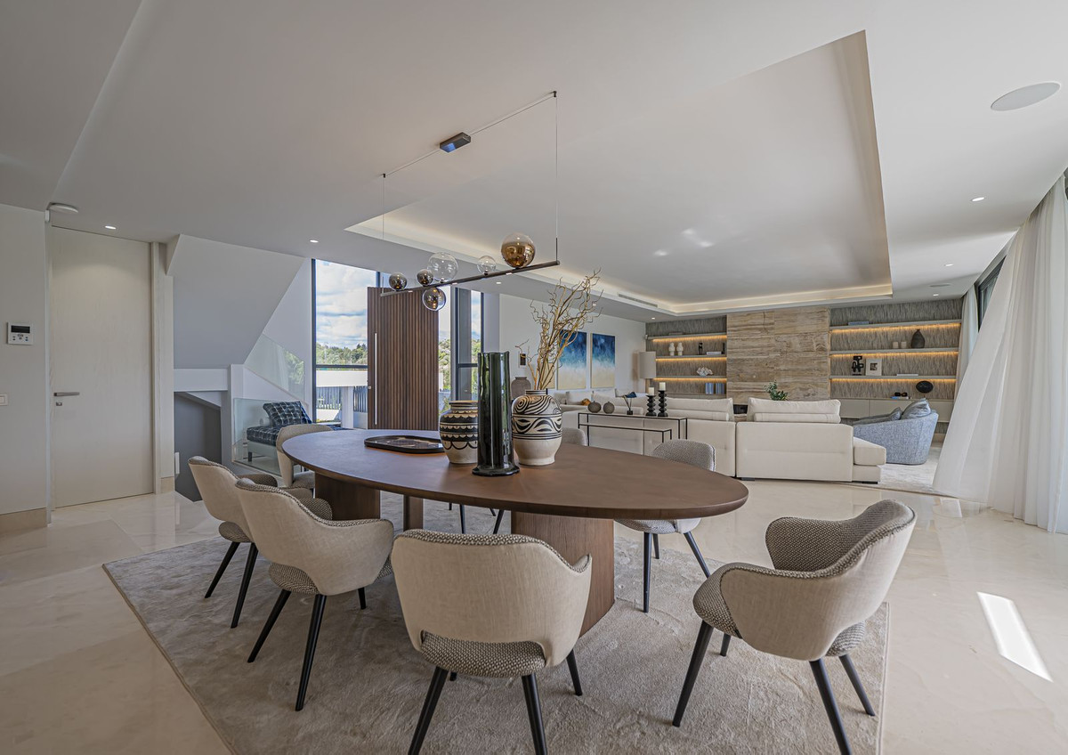 9feff8f8a63df36b72728179439dcb4d - 14