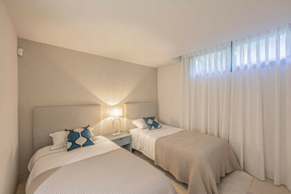 9feff8f8a63df36b72728179439dcb4d - 43