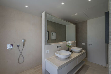 9feff8f8a63df36b72728179439dcb4d - 51