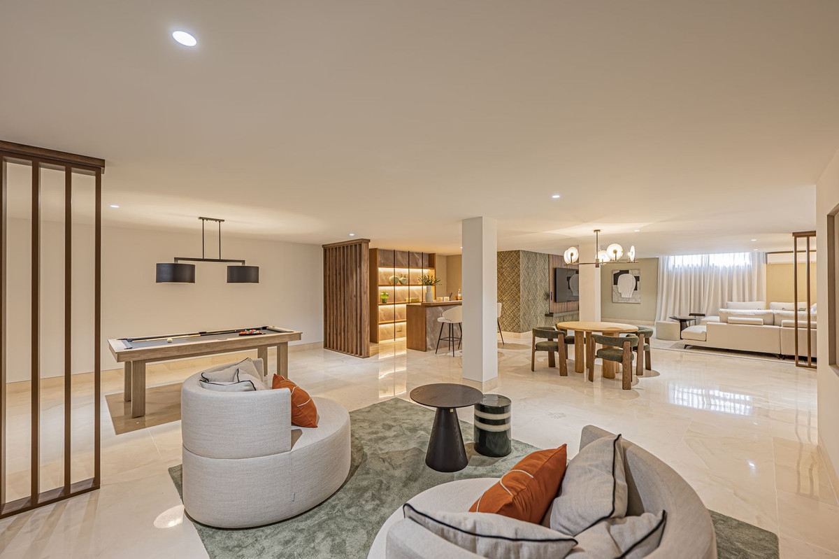 9feff8f8a63df36b72728179439dcb4d - 6